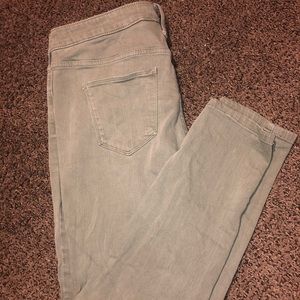 Universal Thread Green Jeans